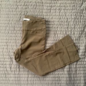 Riki’s Olive green capris size Medium